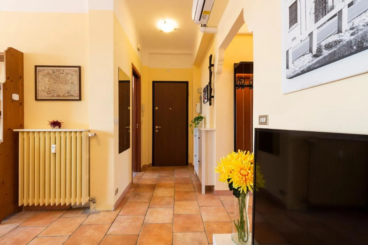 Gonin San Cristoforo Apartment Milan