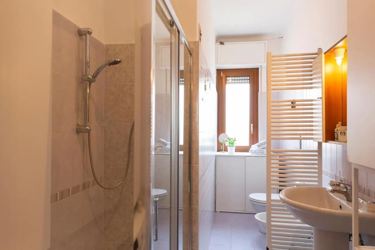 Gonin San Cristoforo Apartment Milan