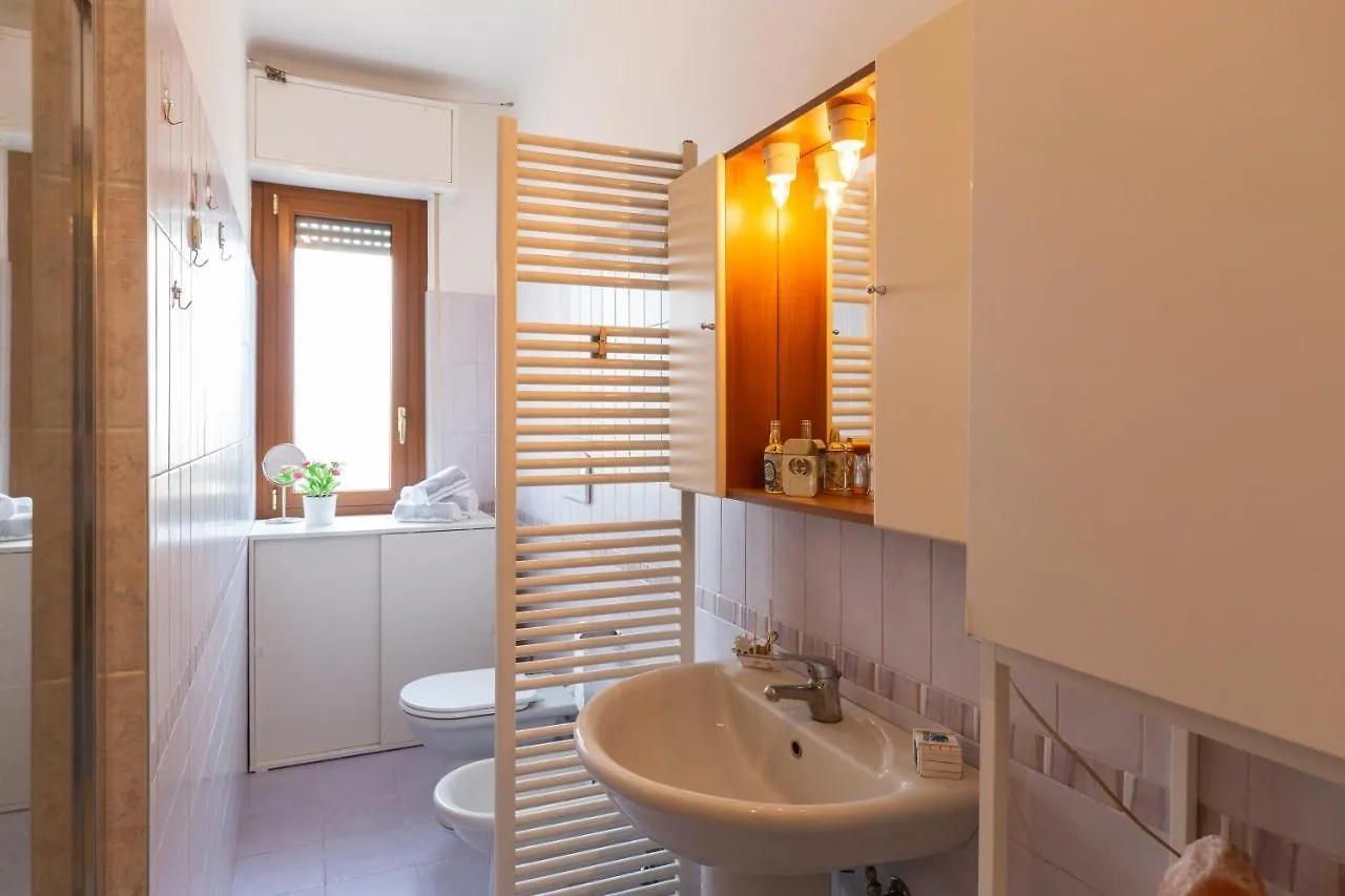 Gonin San Cristoforo Apartment Milan Italy